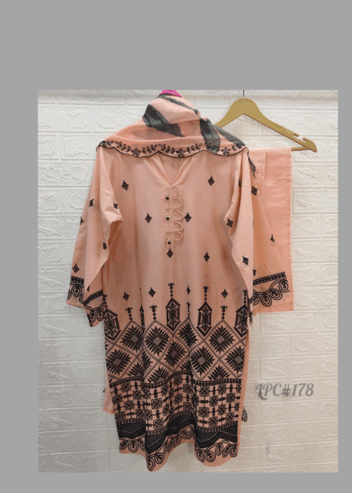 Pakistani Readymade Suits