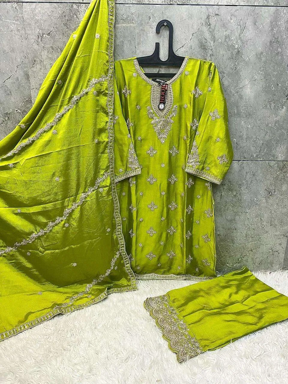Hoor Tex Design No-Hf 130 A-C Heavy Chinon Wholesale Pakistani Readymade Suit Collection - Image 3