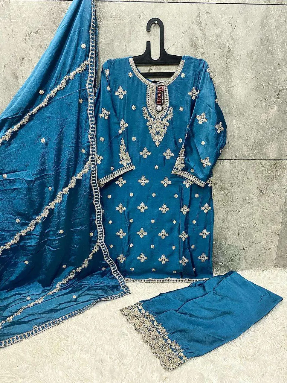 Hoor Tex Design No-Hf 130 A-C Heavy Chinon Wholesale Pakistani Readymade Suit Collection - Image 4