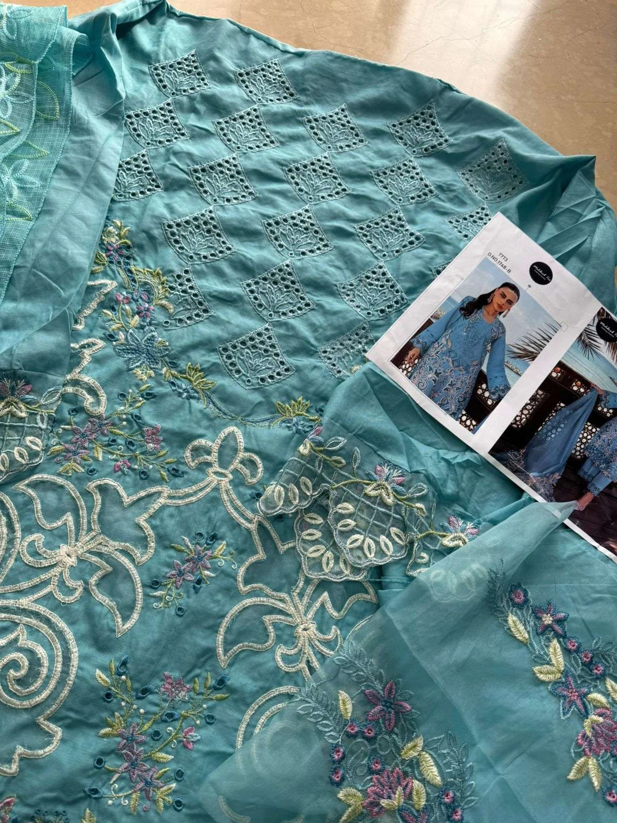 Mehboob Tex Design No - 1748 Ab