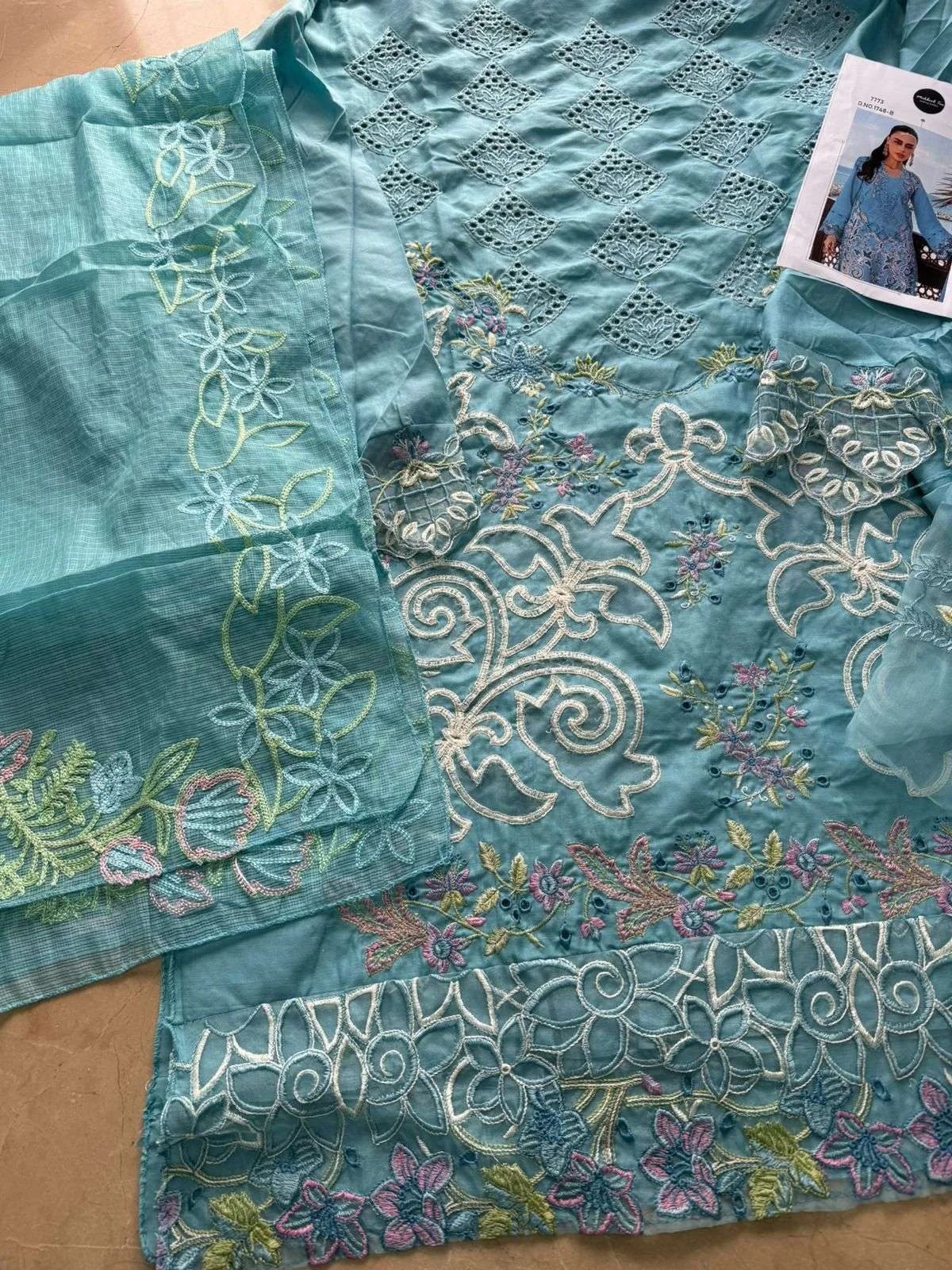 Mehboob Tex Design No - 1748 Ab