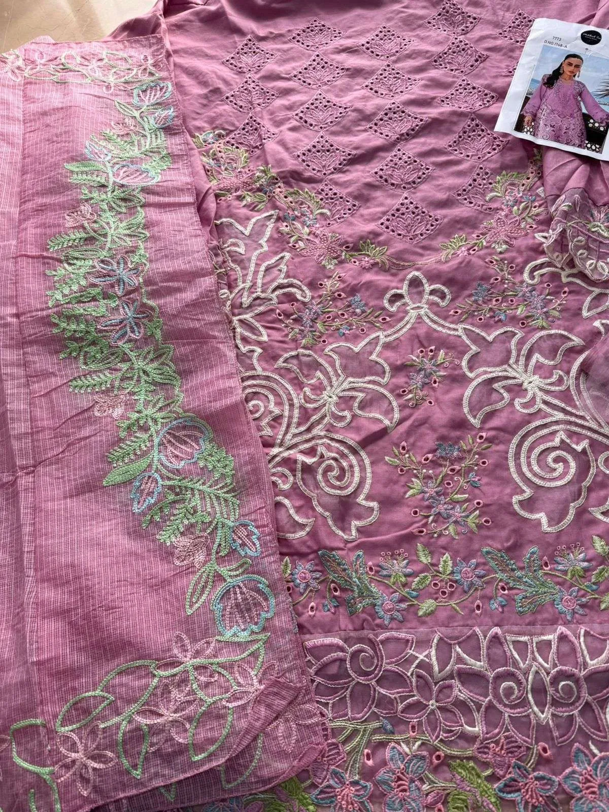 Mehboob Tex Design No - 1748 Ab