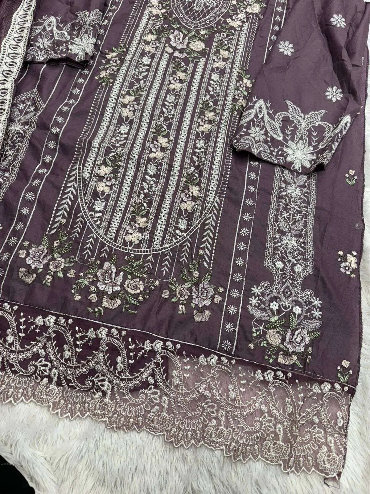 Mehboob Tex Design No - 1772