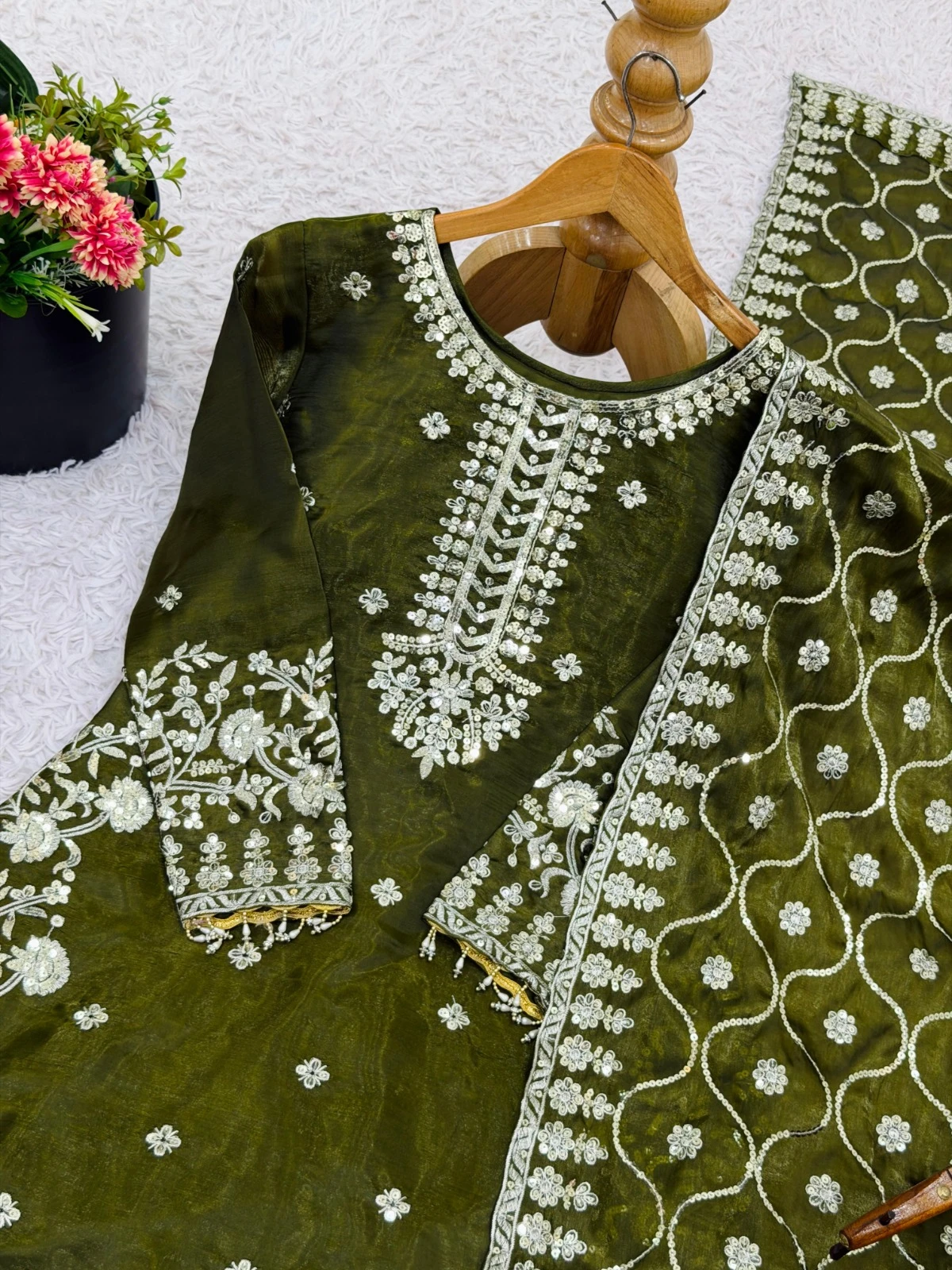 Rama Export Code-5320 Pure GMY SILK Wholesale Readymade Pakistani Suit Collection