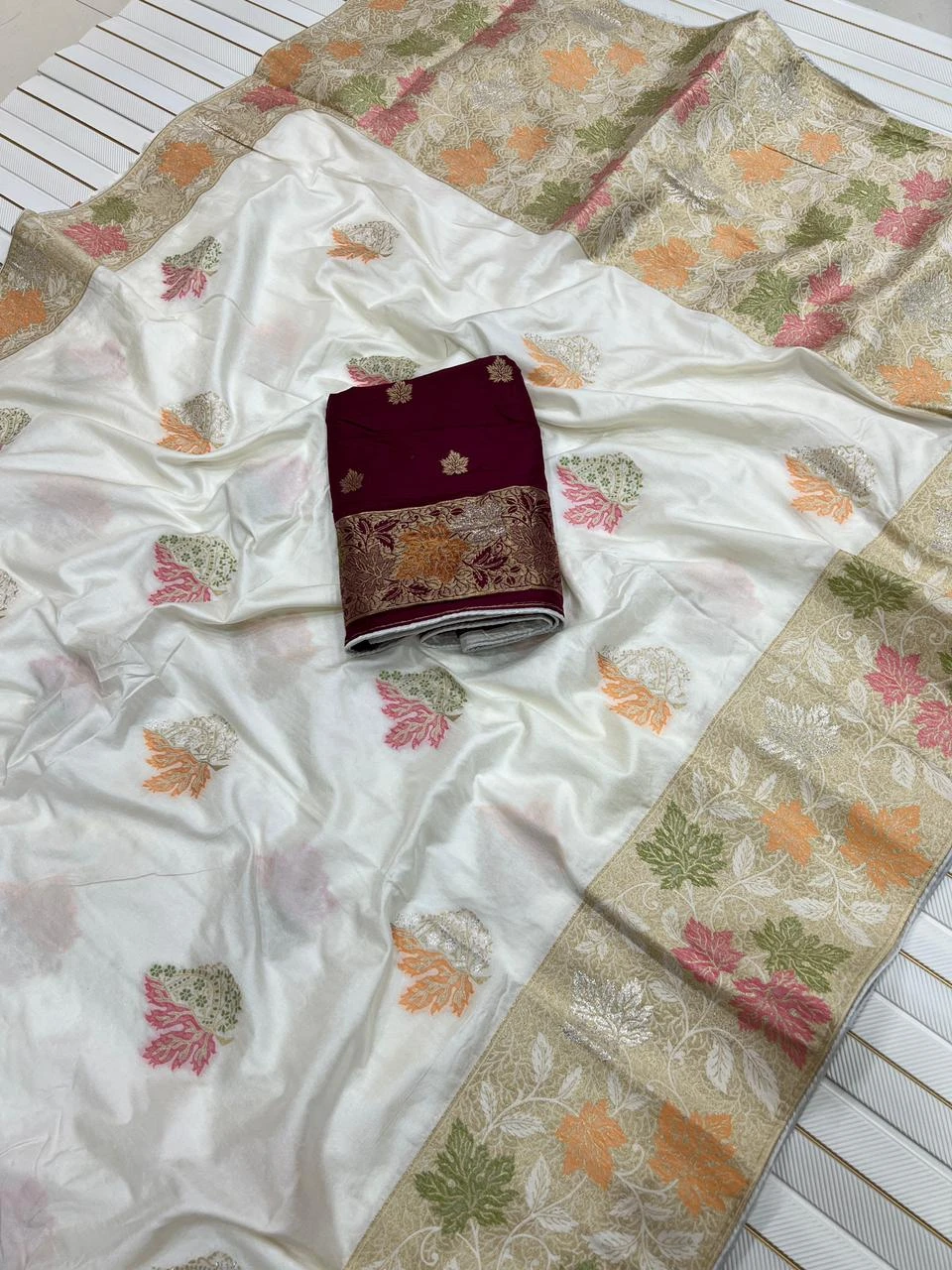 Kc 205 Dola Silk Zari Weaving Saree Collection