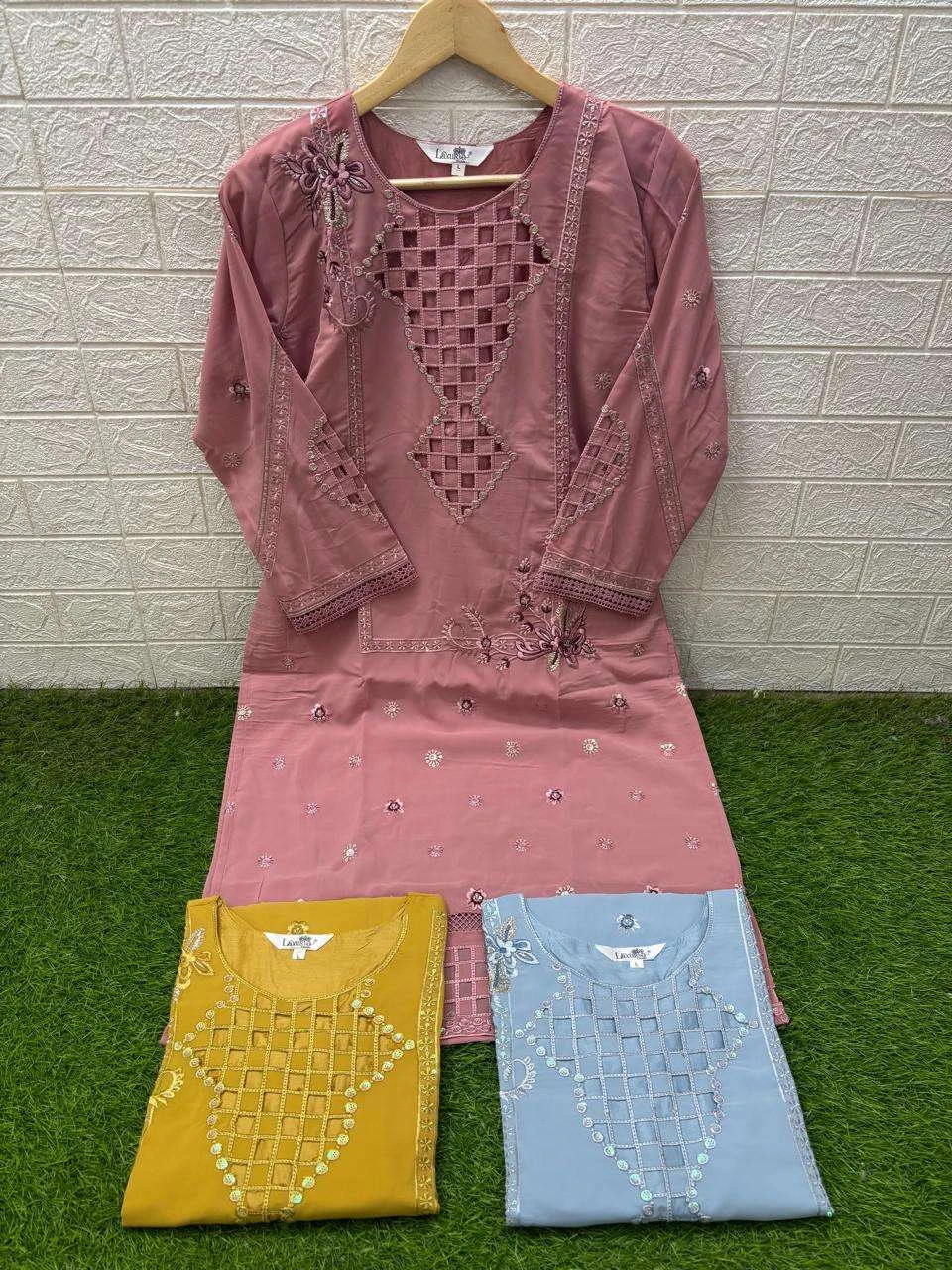 Laxuria Trendz D No 1554