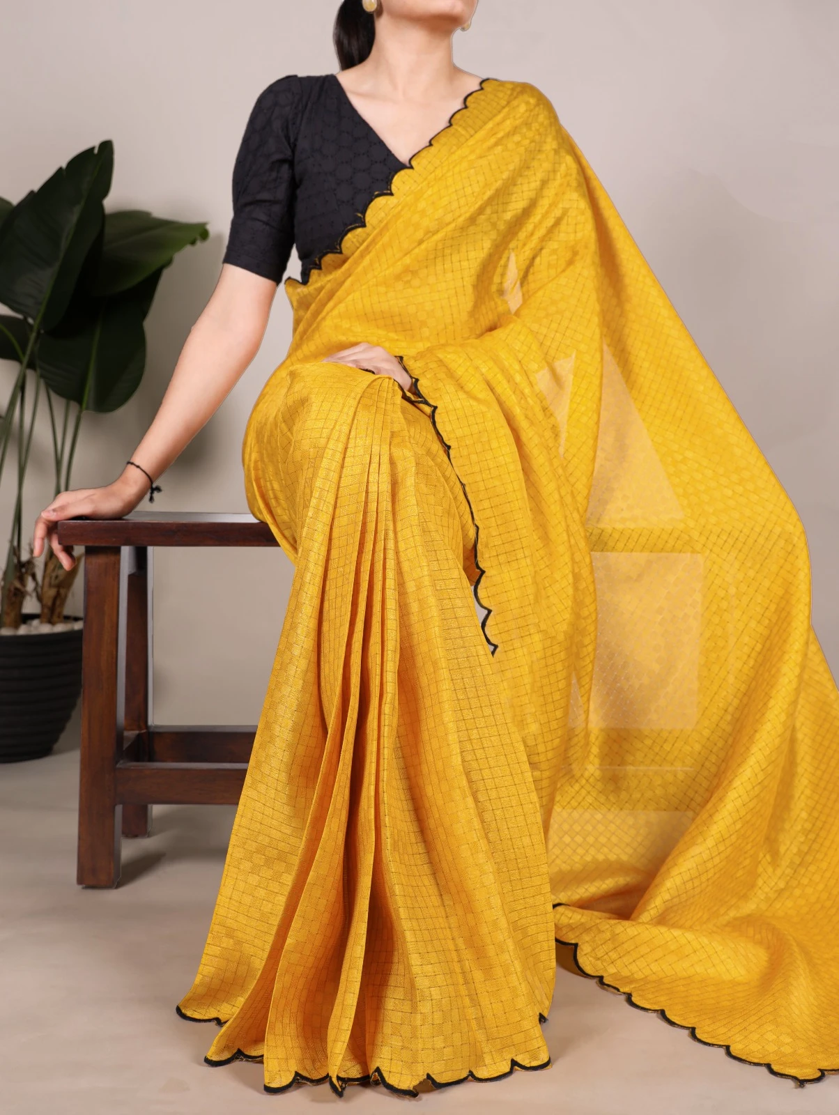 Taraa L 7105 Gadhwal Chex Arca Worked Fancy Saree Collection - Image 3