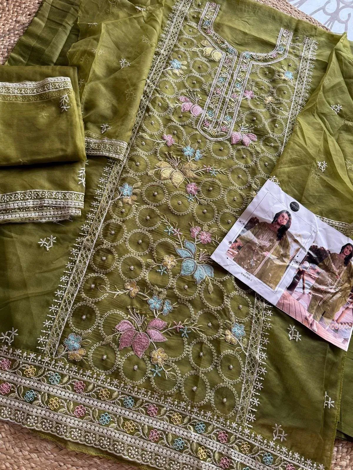 Laxuria Trendz D No 1511