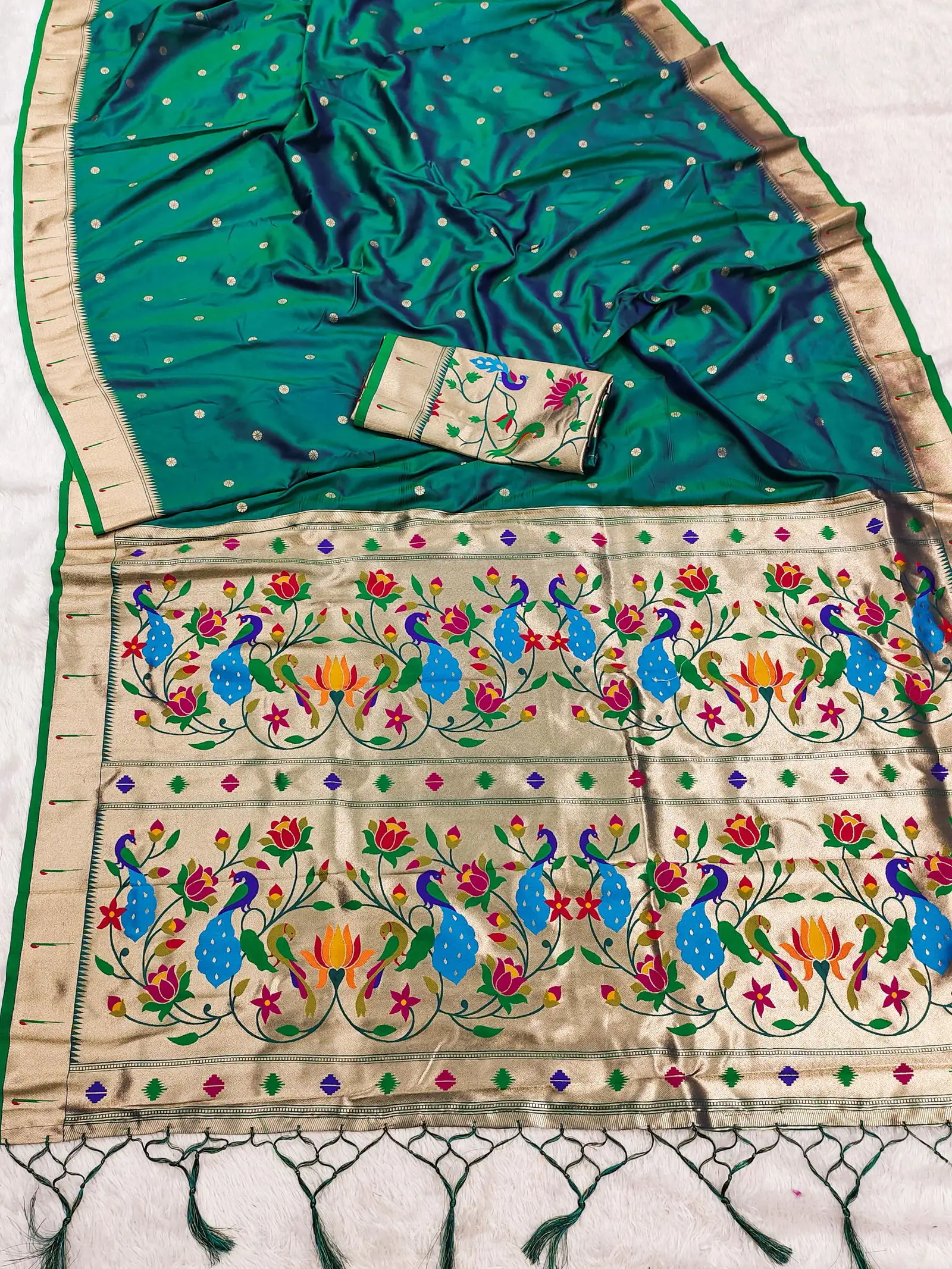 Mb 1180 Paithani Silk Golden Zari Embellished Saree Collection - Image 4