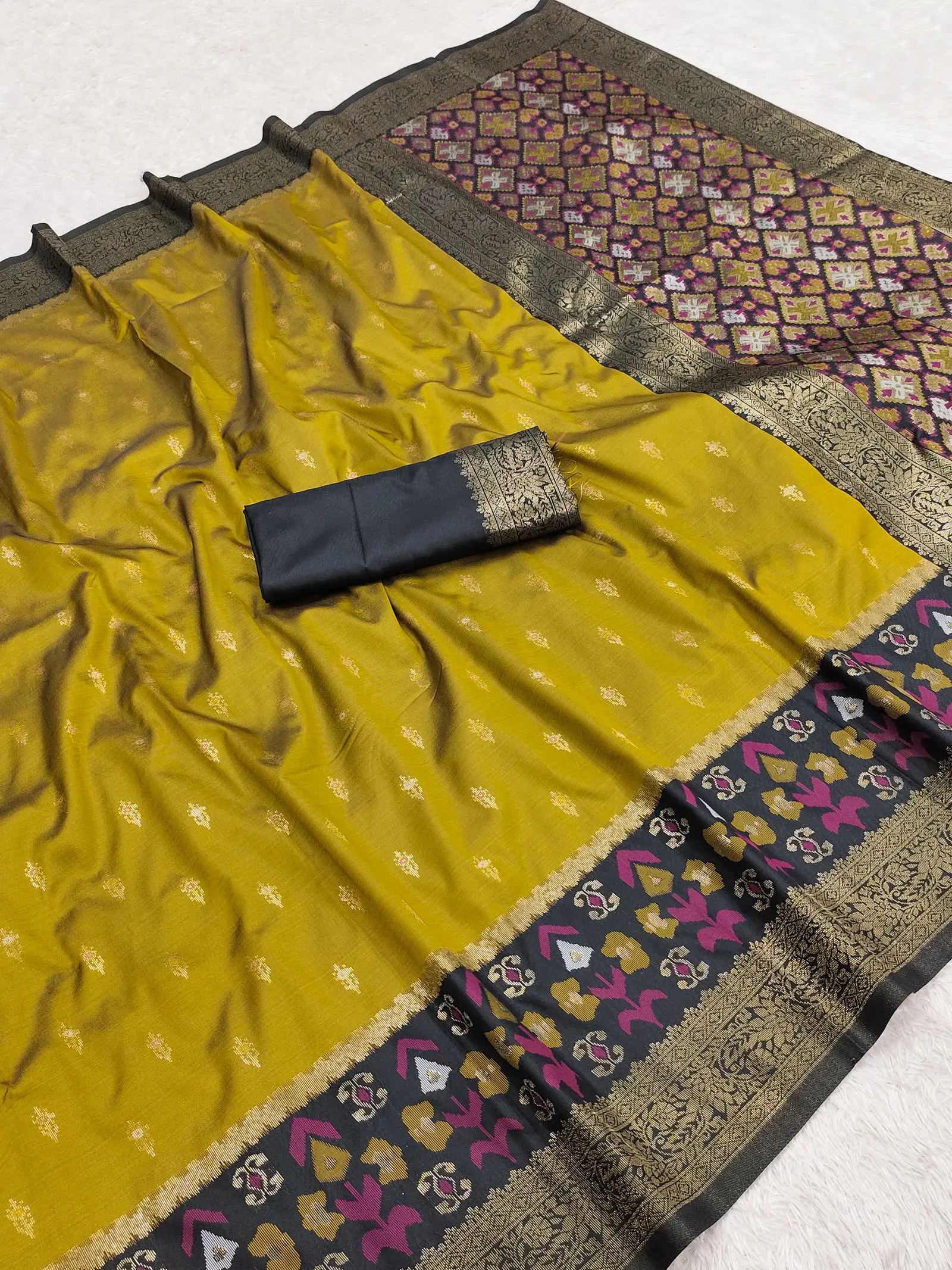 Mb 6140 Pochampalli Silk Blend Ikkat Saree Collection